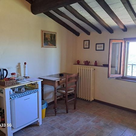 Podere Il Caggio Rooms San Gimignano Bagian luar foto
