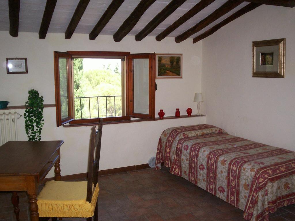 Podere Il Caggio Rooms San Gimignano Ruang foto