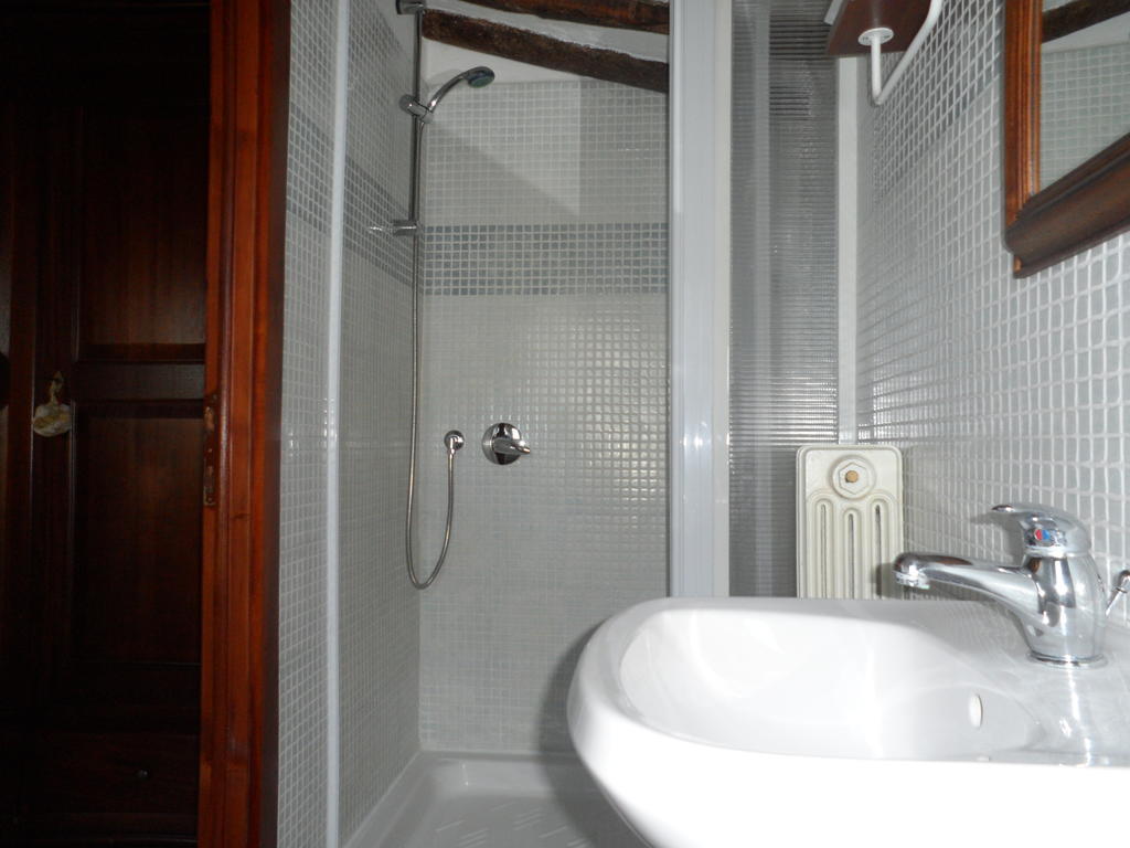 Podere Il Caggio Rooms San Gimignano Ruang foto